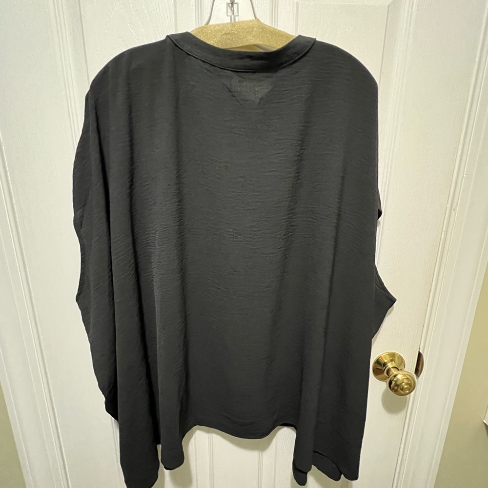 JODIFL Classic Black Top - Picture 4 of 4